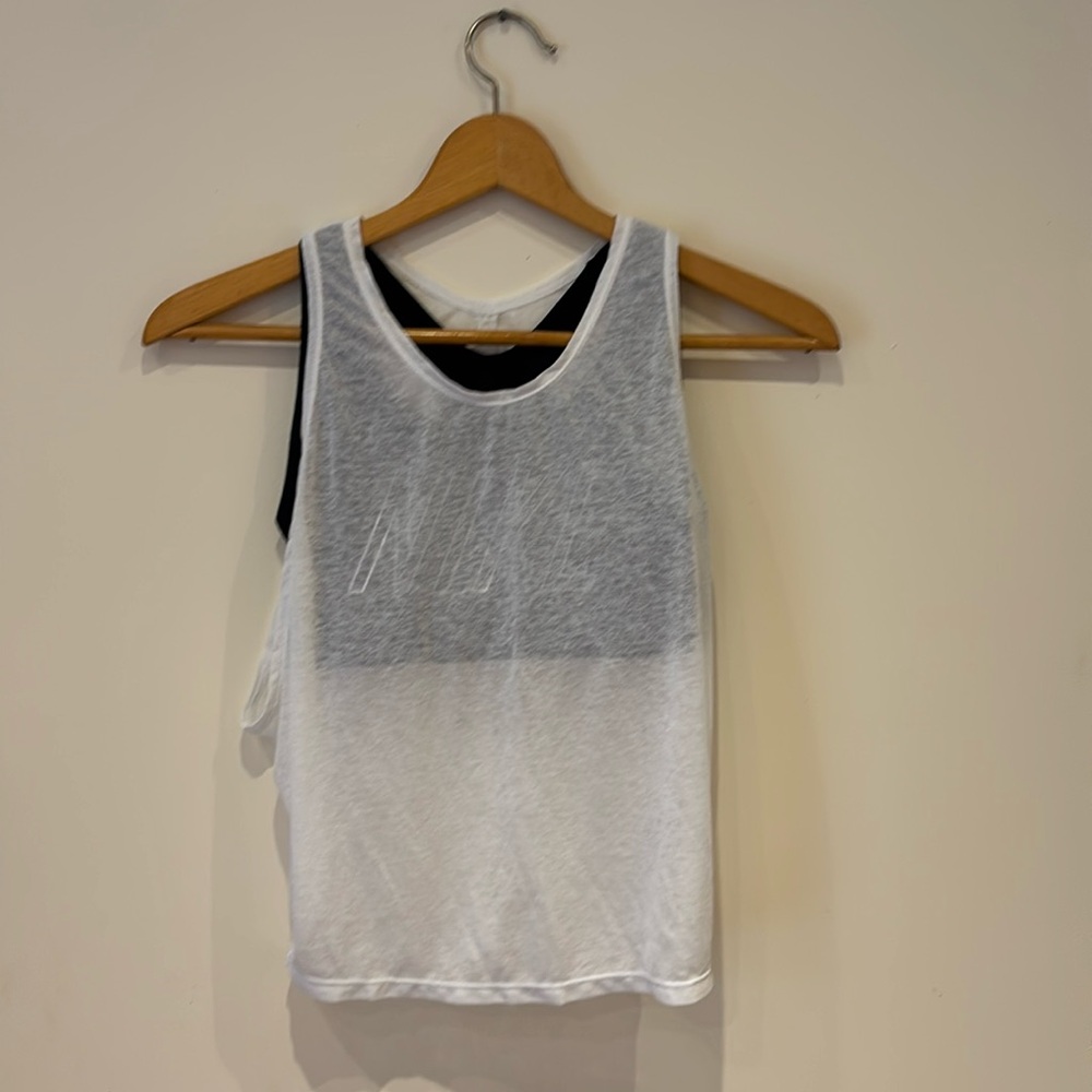 Women’s Nike sheer tank top with built-in sports bra, extra small